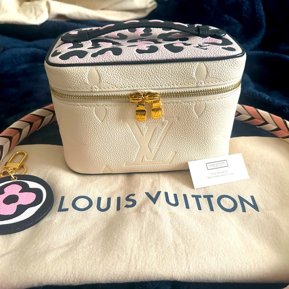 Louis Vuitton Handbags - 🐆🦄✨Limited Edition Louis Vuitton Wild at Heart Leopard Empreinte Nice Vanity